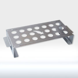Le BBQ d'acier inoxydable usine le support argenté de rôtissoire de gril de couleur facilement nettoyé